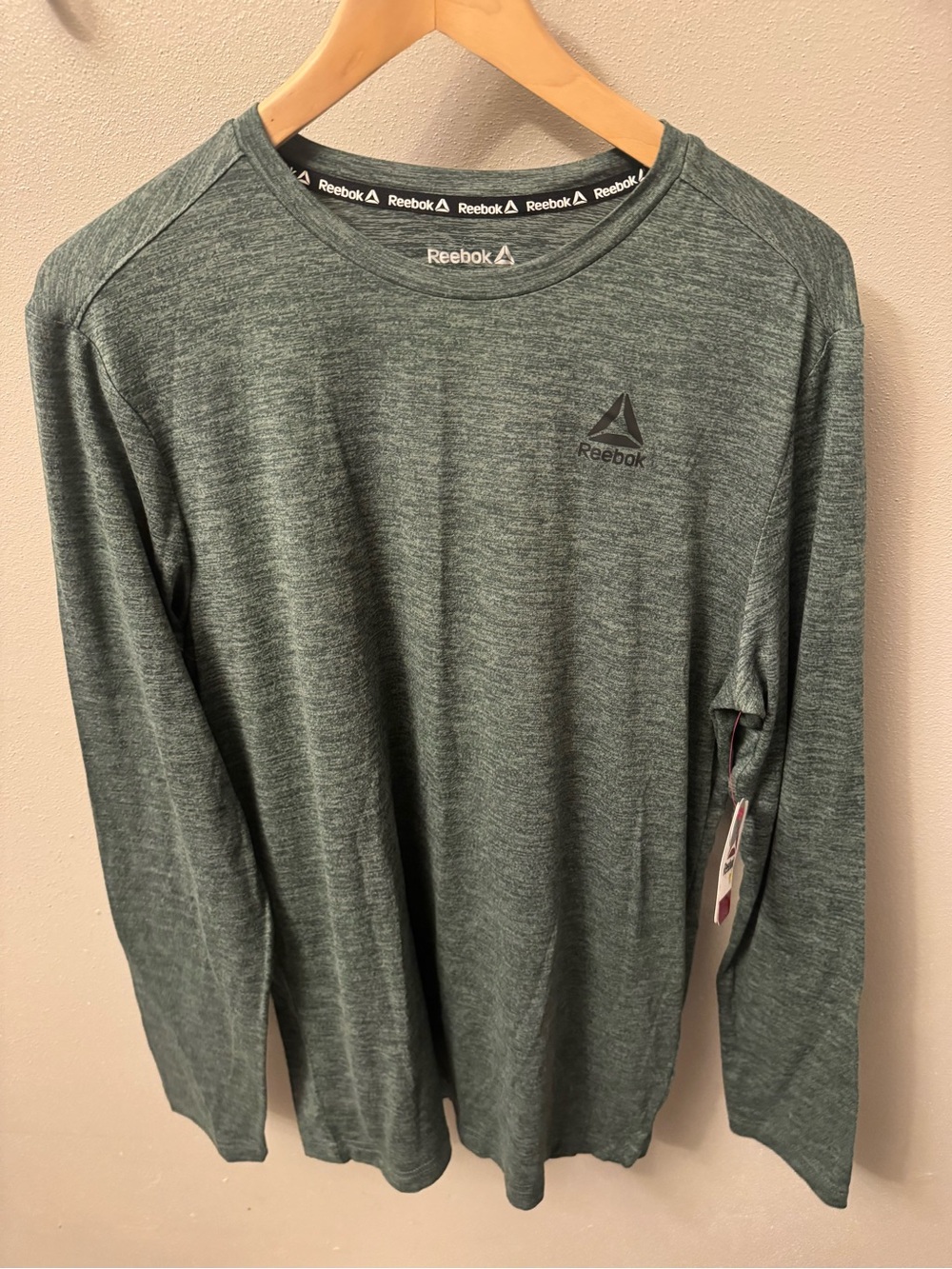 Reebok Men's Heather Green Long-Sleeve Performance Tee Size Small